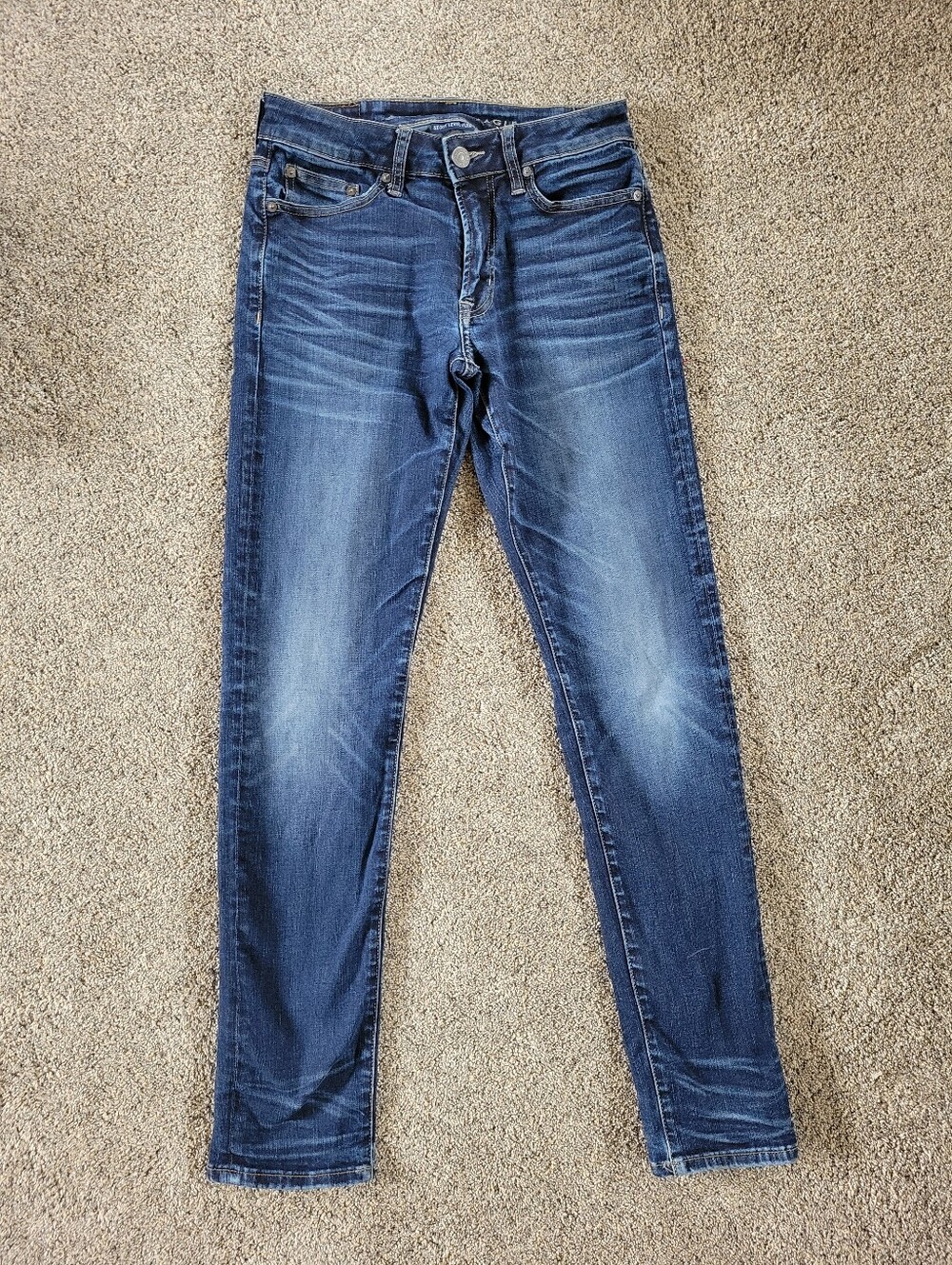 Slim fit American Eagle mens size 28x32 jeans